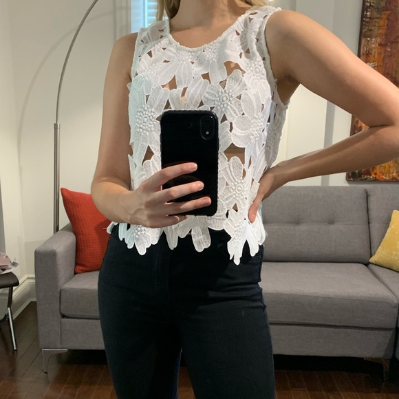 Boutique Find- Women’s Top - Picture 1 of 2